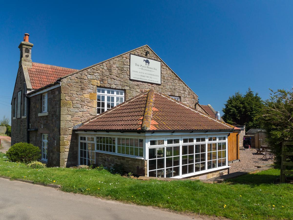 The Pack Horse Inn Chathill Exteriér fotografie