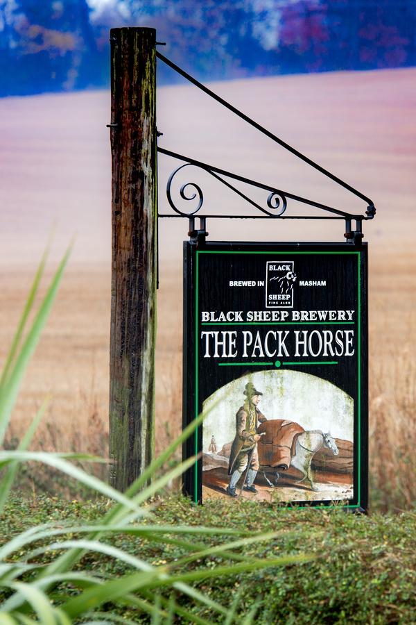 The Pack Horse Inn Chathill Exteriér fotografie